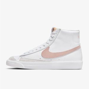 WOMEN'S NIKE BLAZER MID '77 CASUAL SHOES